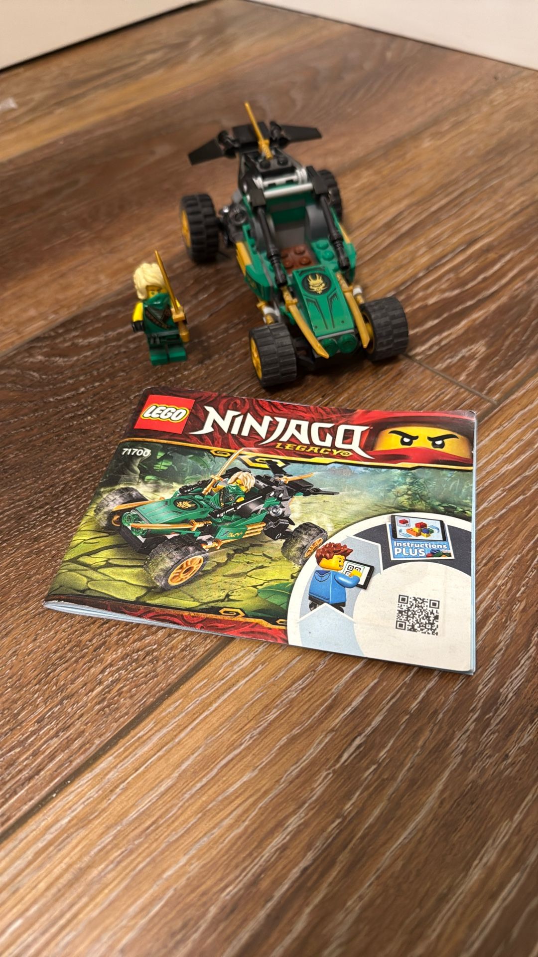 Ninjago Legacy Car With “Loyd” Character Lego Set