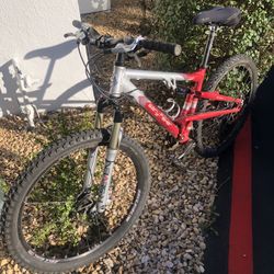 Bike Garifishenger Mountain Aluminum Really Good 27 Speed 