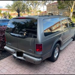 Excursion Ford 