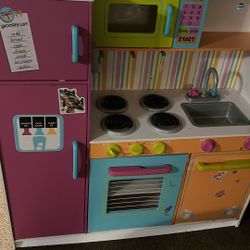 Kids Wooden Kitchen 
