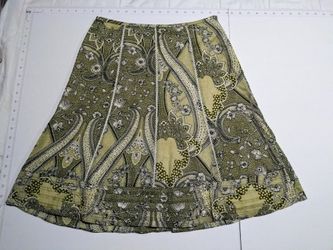 Cute A line skirt olive pleated bottom lined