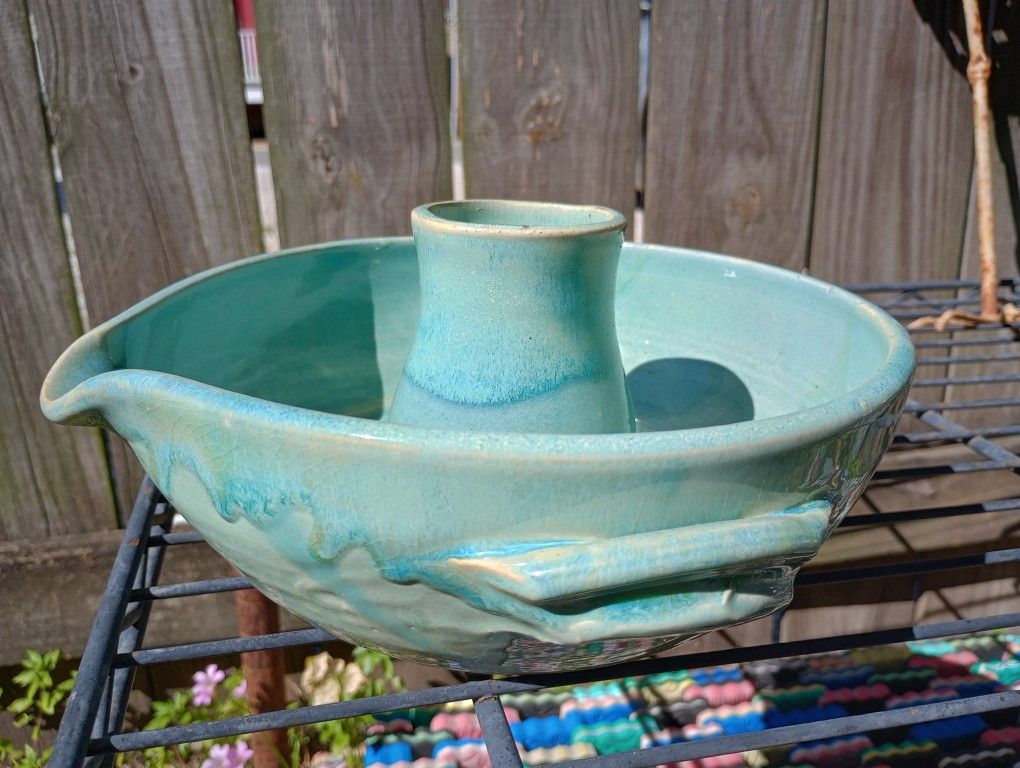 Vintage Ceramic Tumbleweed Pottery Chicken Roaster *10.00 Firm*