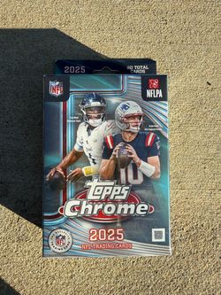 2025-2026 Topps Chrome football hanger box