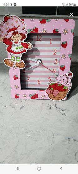 Strawberry shortcake clock
