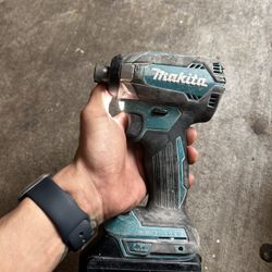Makita Brushless Impact + 18V 5.0Ah Battery