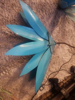 Metal agave plant