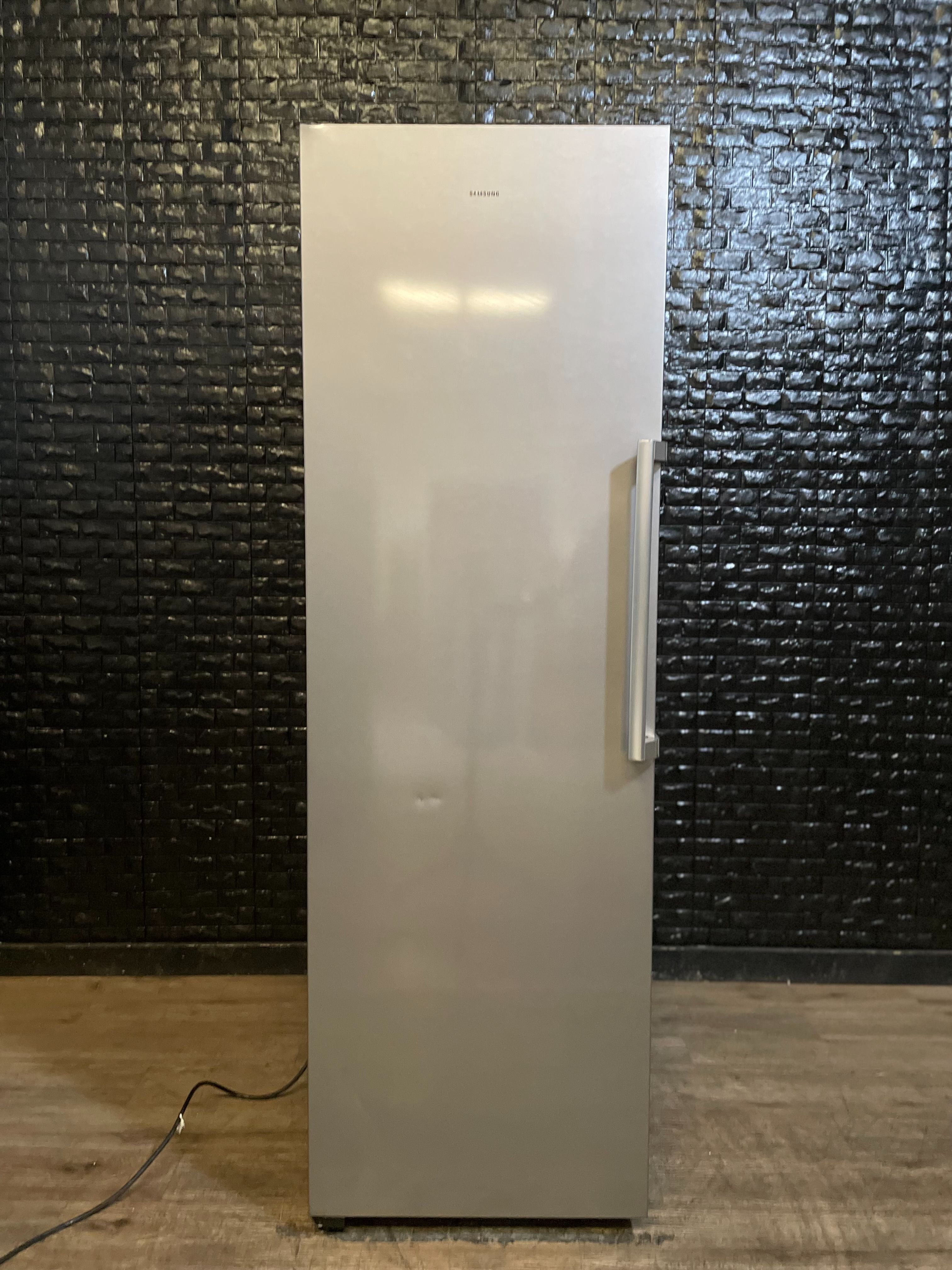 SAMSUNG STAND UP FREEZER/REFRIGERATOR w/Warranty!