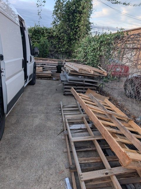 Free Pallets