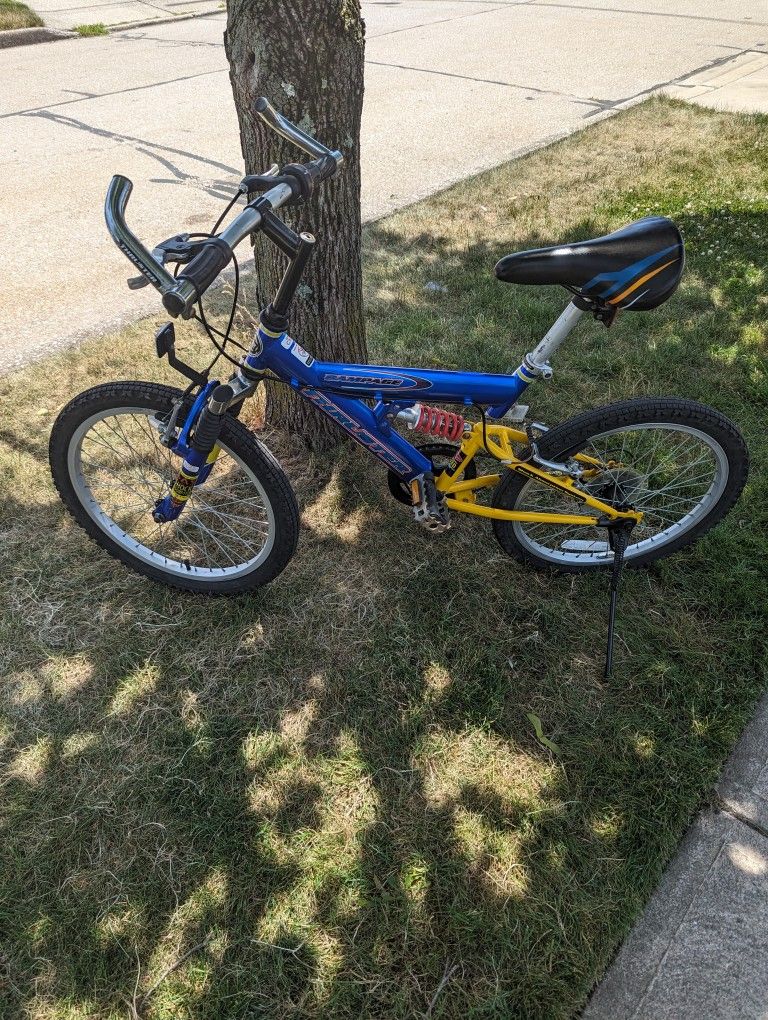 20" BMX Rampage Bike