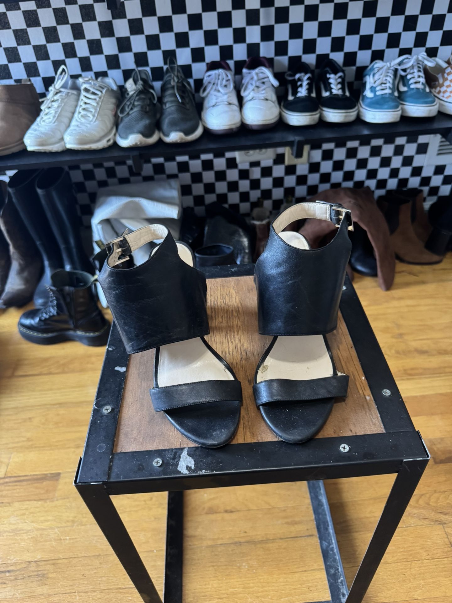 Black Heels size 7