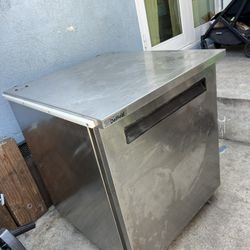 Single Door Beverage Air Undercounter Refrigerator