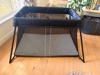 Baby Bjorn Travel Crib