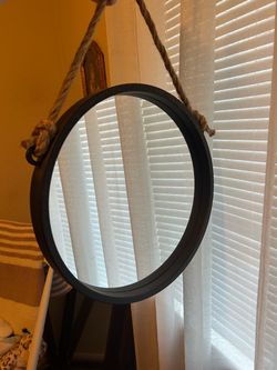 Round Mirror