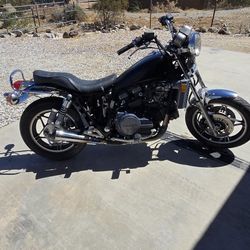 82 Honda VF750