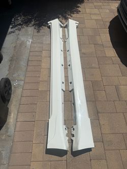 2014-2024 Infiniti Q50 Left and right side skirt rocker molding