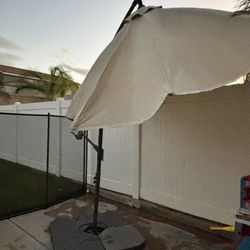 9Ft Umbrella Shade with Base