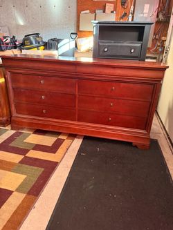 Dresser
