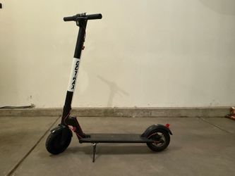 GoTrax Electric Scooter