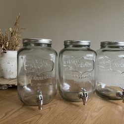 Large Capacity 2 Gallon Glass Drink Dispensers