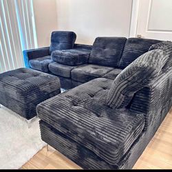 NEW SECTIONAL SOFA WITH OTTOMAN AND FREE DELIVERY 