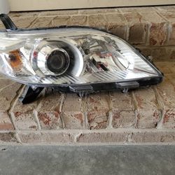 Toyota Sienna Headlight