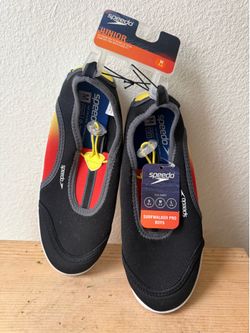 SPEEDO BEACH WALKING SHOES DIFFERENT SIZES