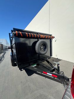 Dump Trailer Black