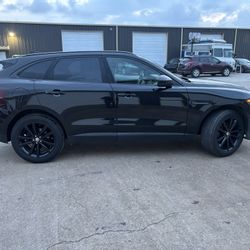 2018 Jaguar F-Pace
