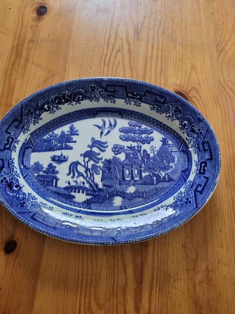 PATTERN DISH