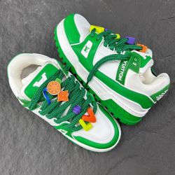 Louis Vuitton's classic casual shoes