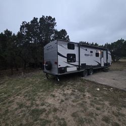 2016 Gulf Stream Amerilite 31 footer