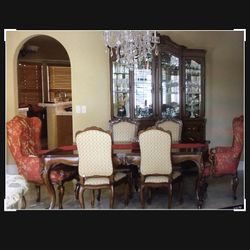 Entire vintage dining set. mint condition