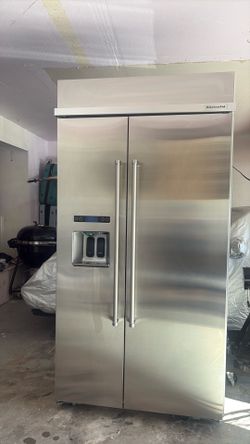 KitchenAid build in fridge