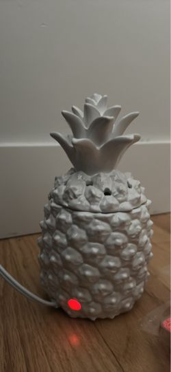Scentsy Pineapple Wax Warmer