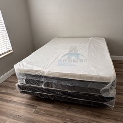 Queen mattress pillow top set with box spring (2pc - new) 