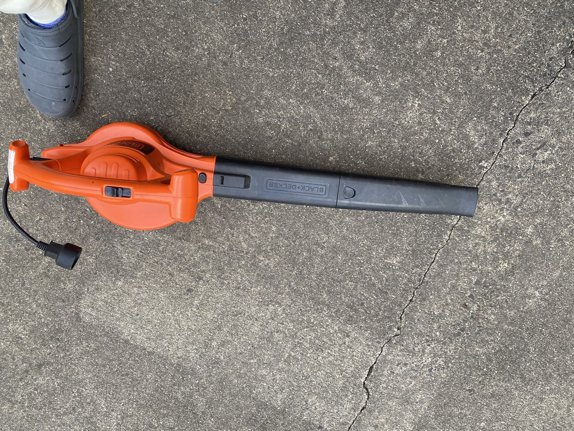 Leaf Blower