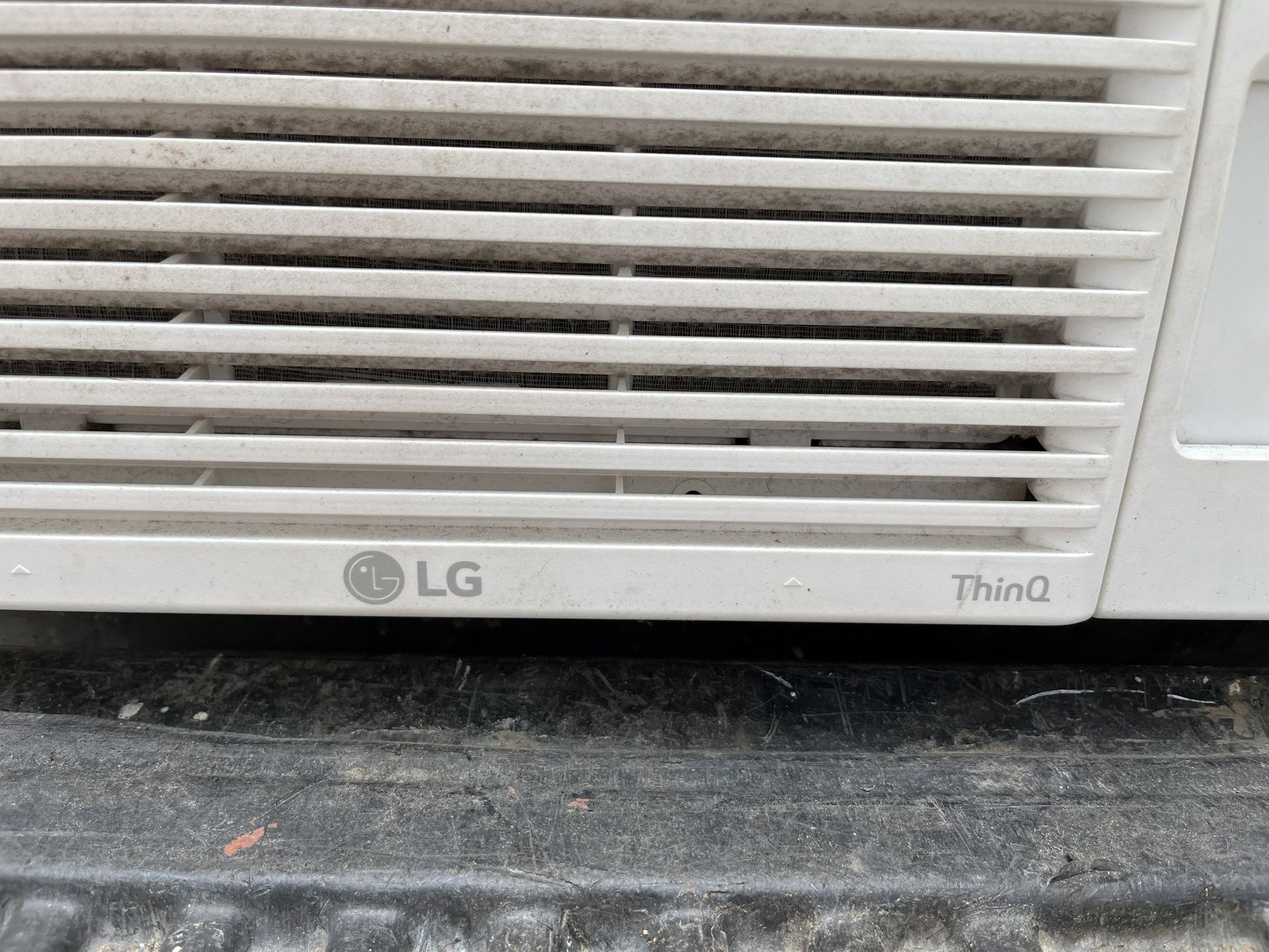 7500 BTU (WINDOW AC AND HEATER