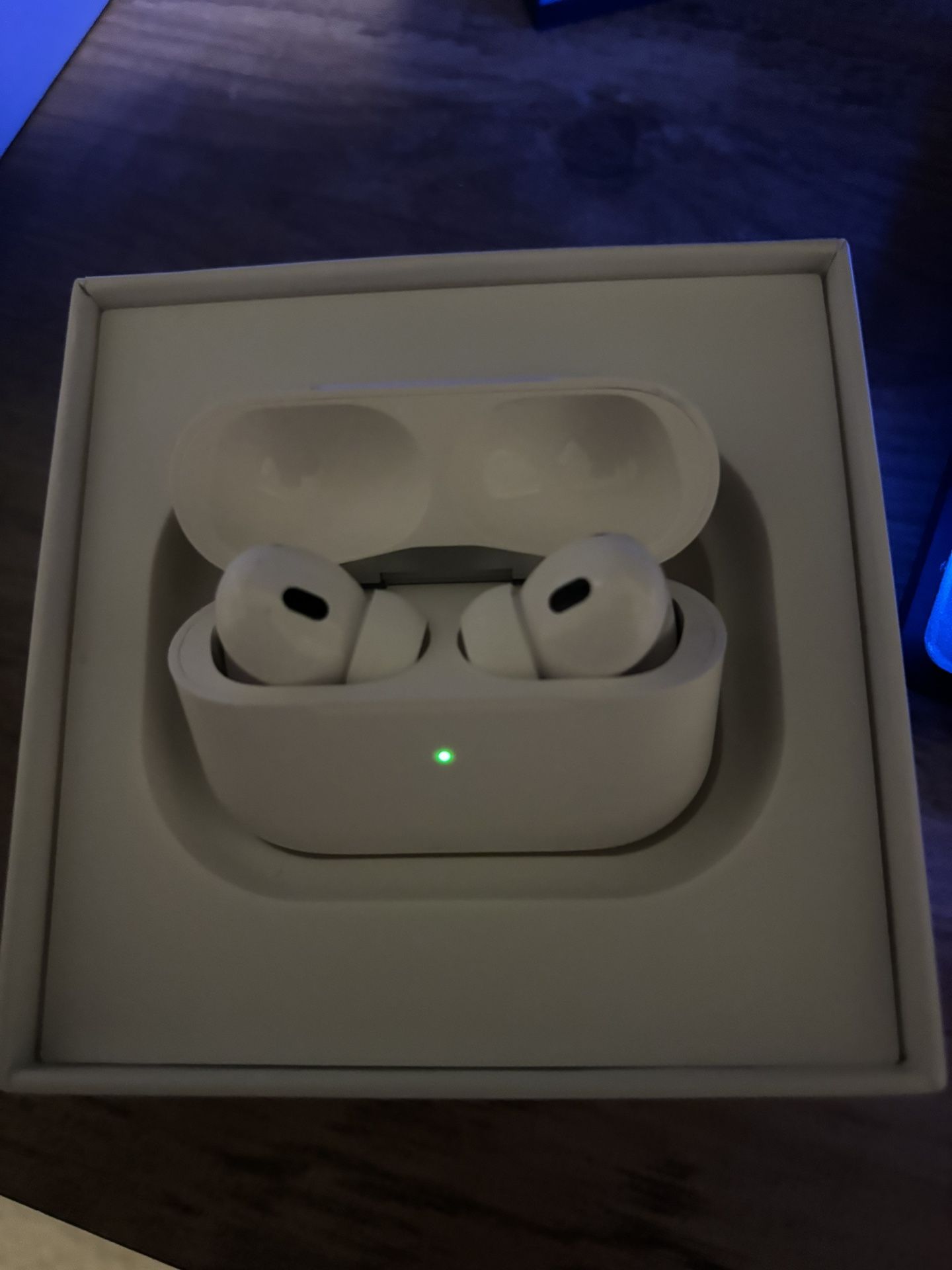 AirPods Gen 2