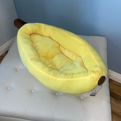 New! 35” Long BANANA 🍌 DOG OR CAT BED Christmas 🎄 Gift 🎁 
