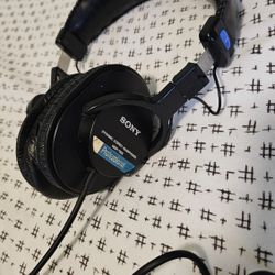 Sony MDR7506 Headphones 