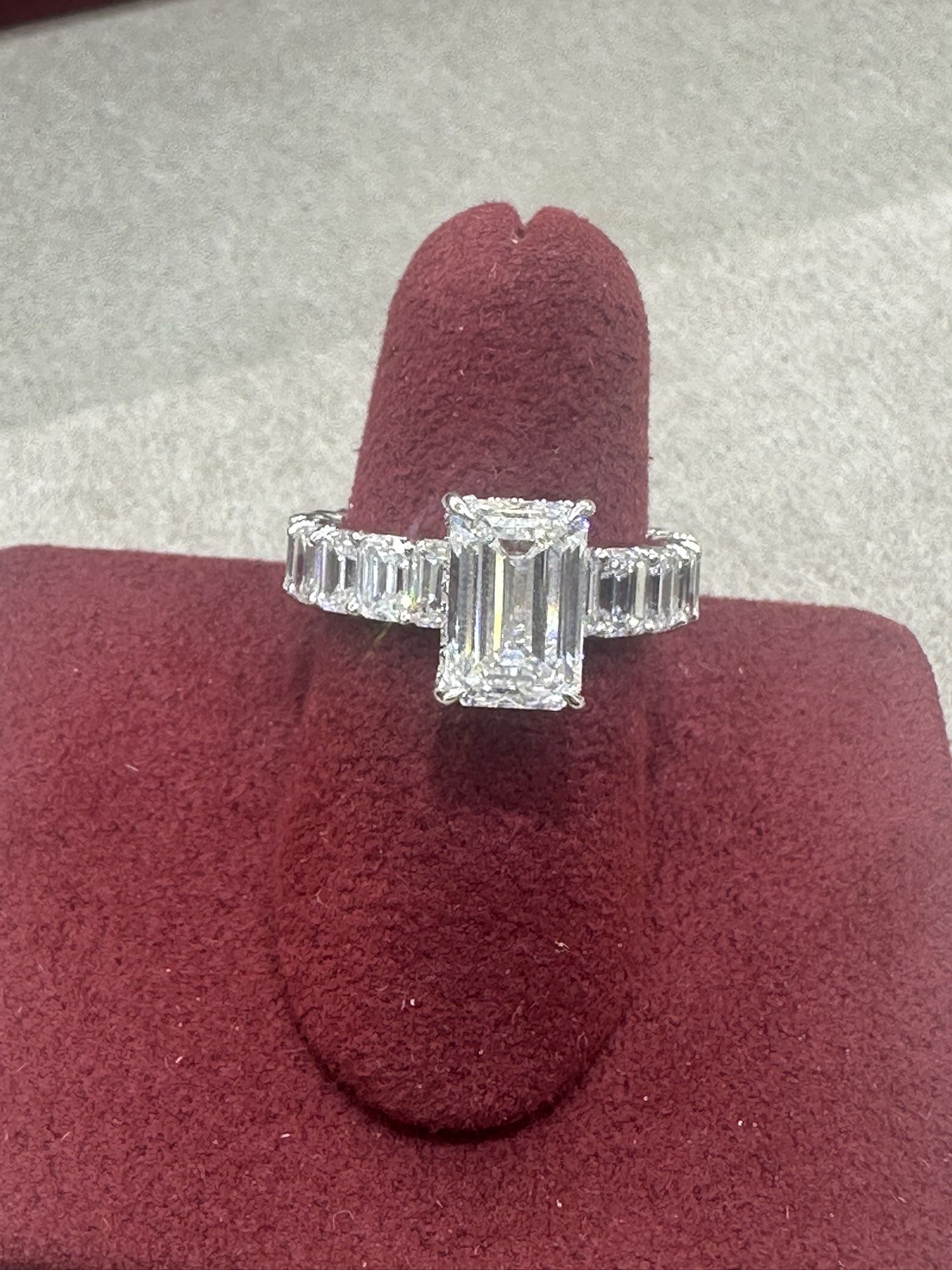 14kt wg lab grown 3.00ct center Emerald cut with 5.10 side diamond total 8.10ctw Diamond Ring