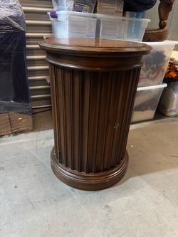 Circular Table