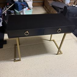 Black/Gold desk