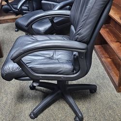 Leather Conference Room Chairs - 5