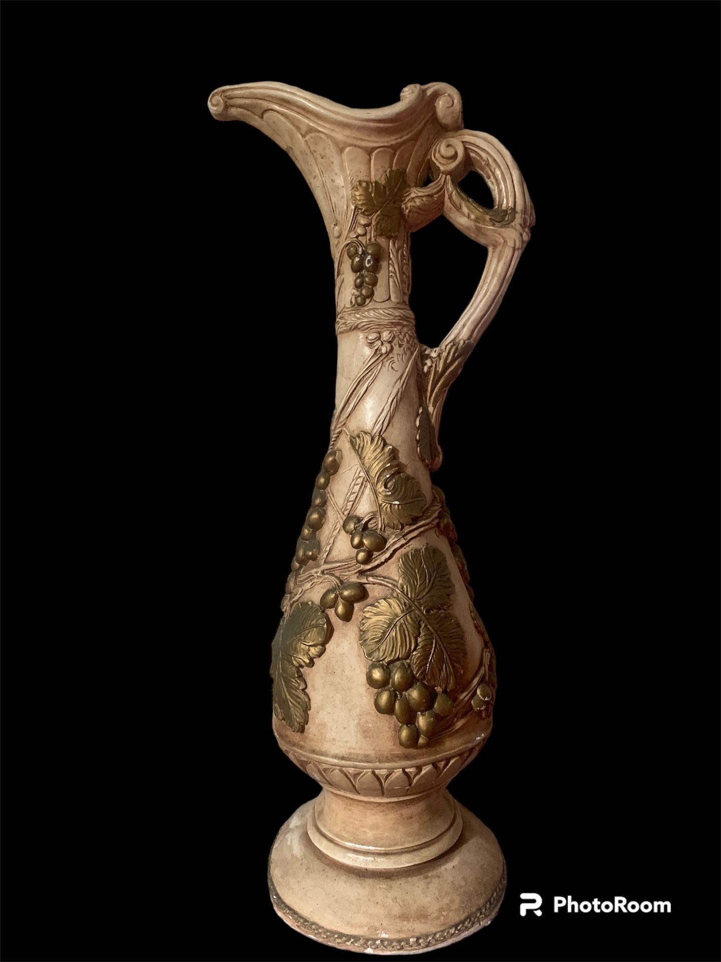 Vintage Universal Statuary Pitcher