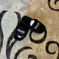 Balenciaga Furry Slides Black 