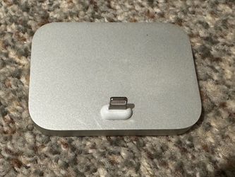 Apple iPhone Lightning Charging Dock