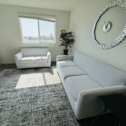 White Sofa couch And Loveseat Combo 