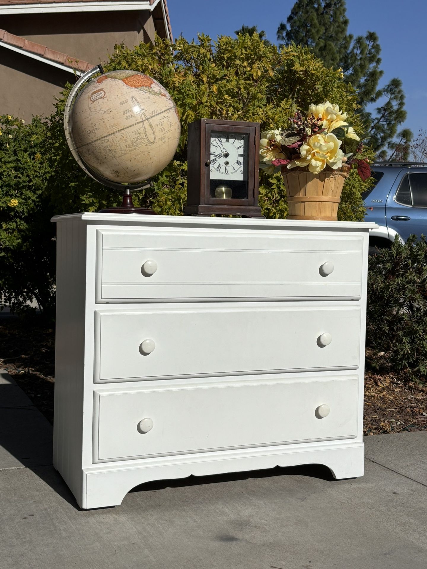 White Pottery Barn Dresser Chest of Drawers and Mirror Vanity Furniture