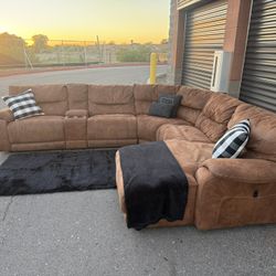 American Furniture Electric Reclining Couch/Sectional (Free Delivery)